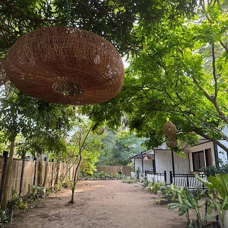 爱妮岛Kasitas Sibaltan住宿加早餐旅馆 外观 照片